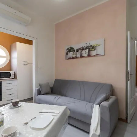 Apartment Il Gabbiano By Interhome Alassio